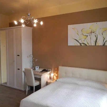 Victoria Au Hotell